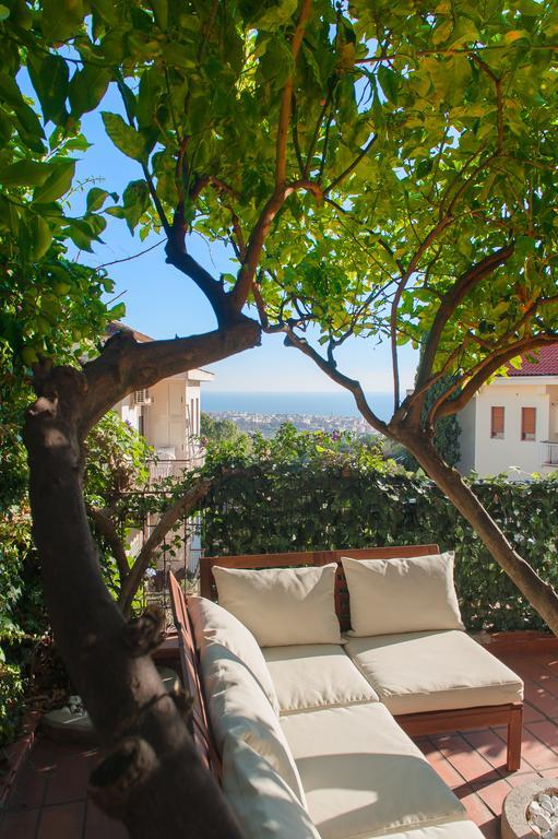 Villa Mareluna - Sea View And Garden Salerno Exteriér fotografie